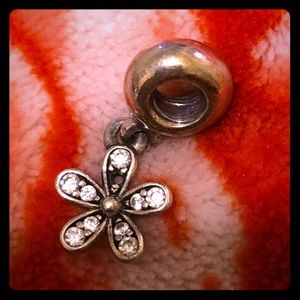 Pandora Dazzling Daisy Charm!